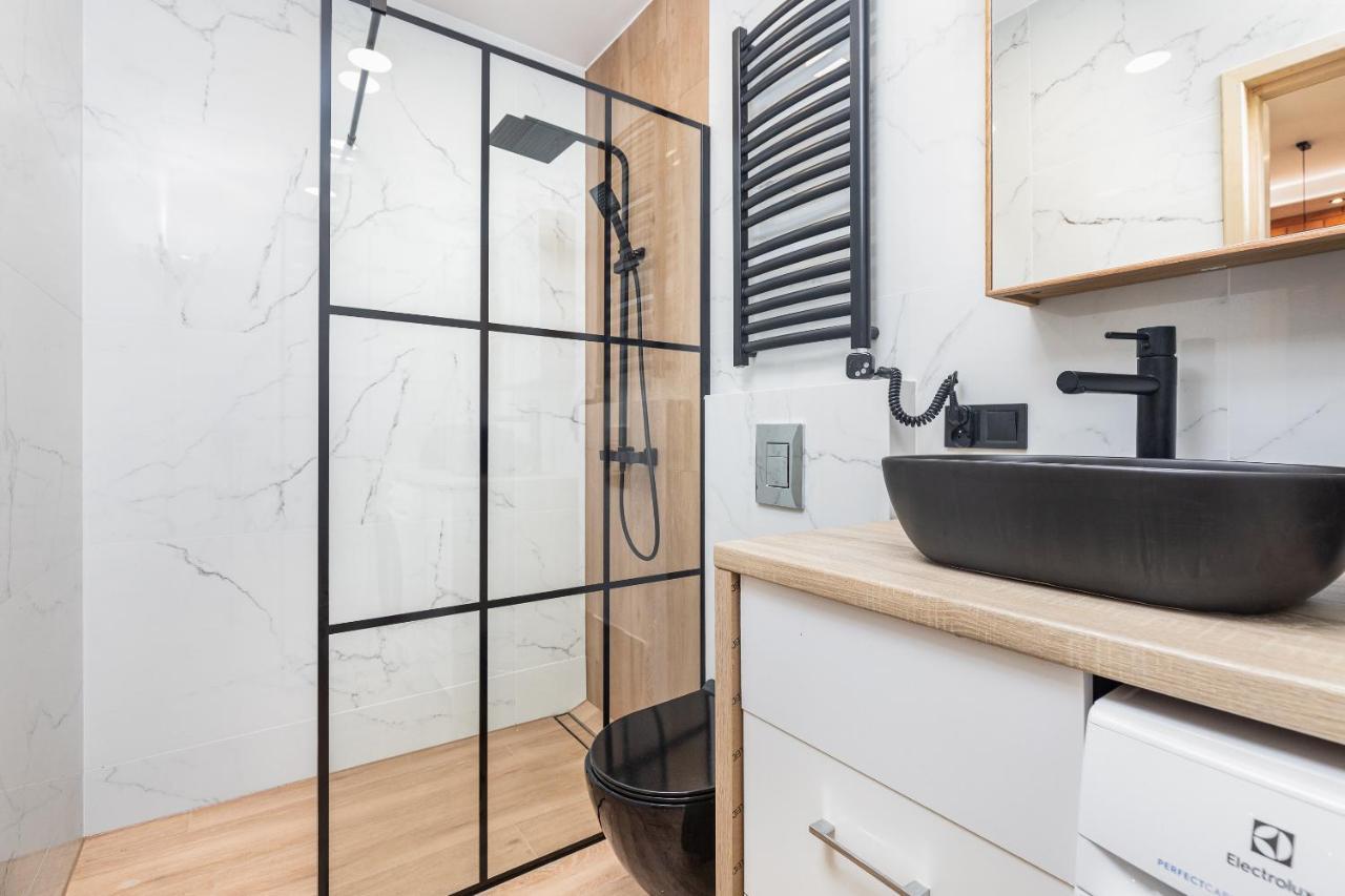 Bm Apartamenty Waly Chrobrego Radogoska Parking Free Szczecin Bagian luar foto